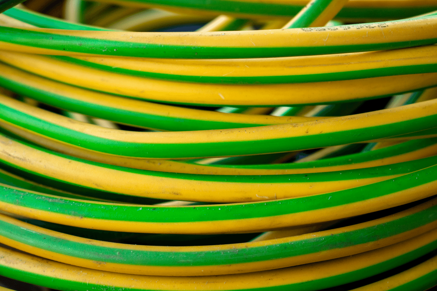 Earthing cable colour
